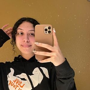 Meet your Posher, Fernanda